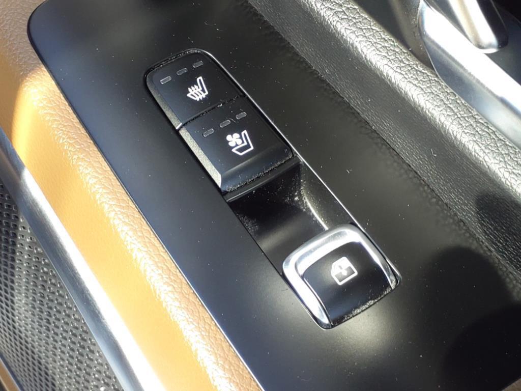 used 2022 Kia Telluride car, priced at $31,400