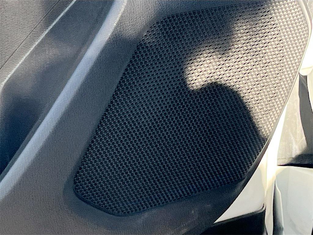 used 2022 Toyota Highlander Hybrid car, priced at $31,300