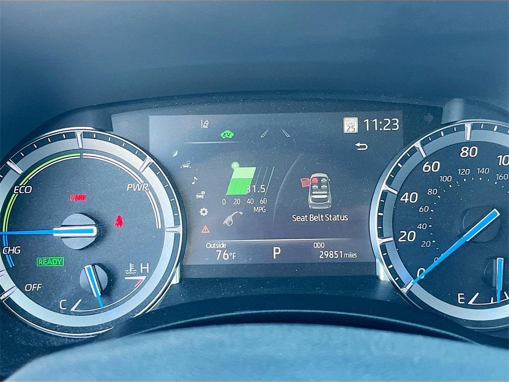 used 2022 Toyota Highlander Hybrid car, priced at $31,300