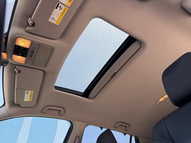 used 2022 Honda Pilot car, priced at $27,200