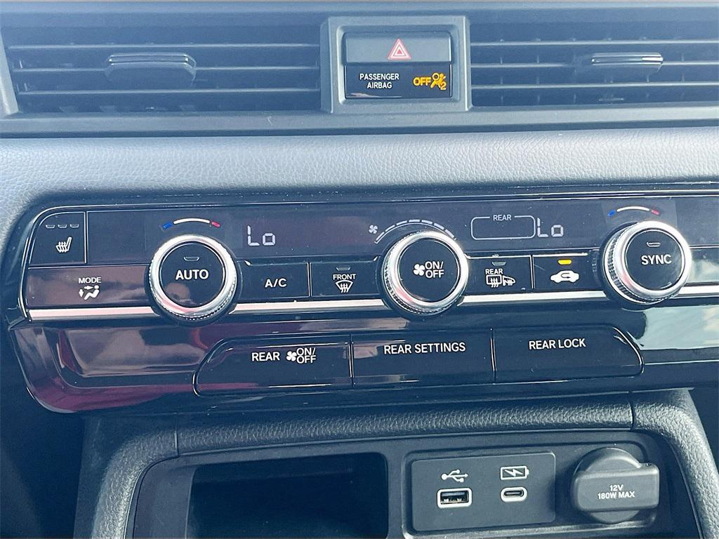 used 2024 Honda Pilot car, priced at $30,000