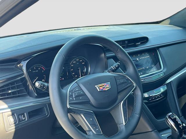 used 2024 Cadillac XT5 car, priced at $32,000