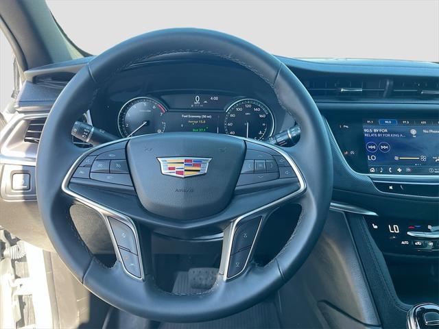 used 2024 Cadillac XT5 car, priced at $32,000