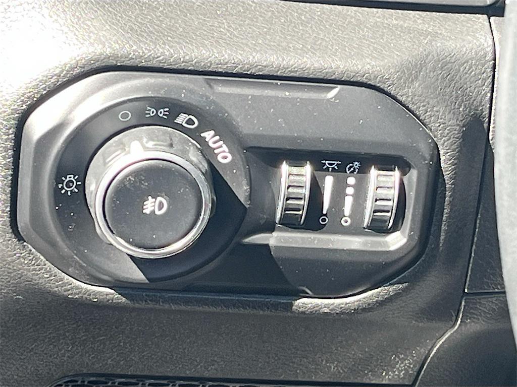 used 2021 Jeep Wrangler Unlimited car, priced at $28,200