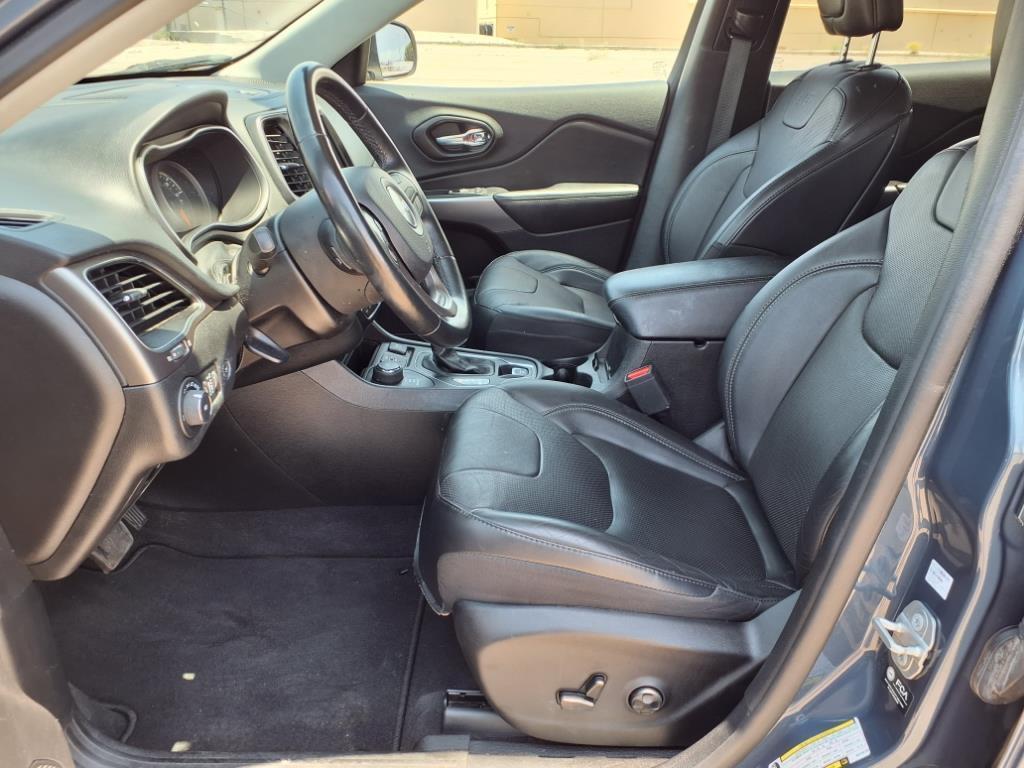 used 2021 Jeep Cherokee car, priced at $17,800