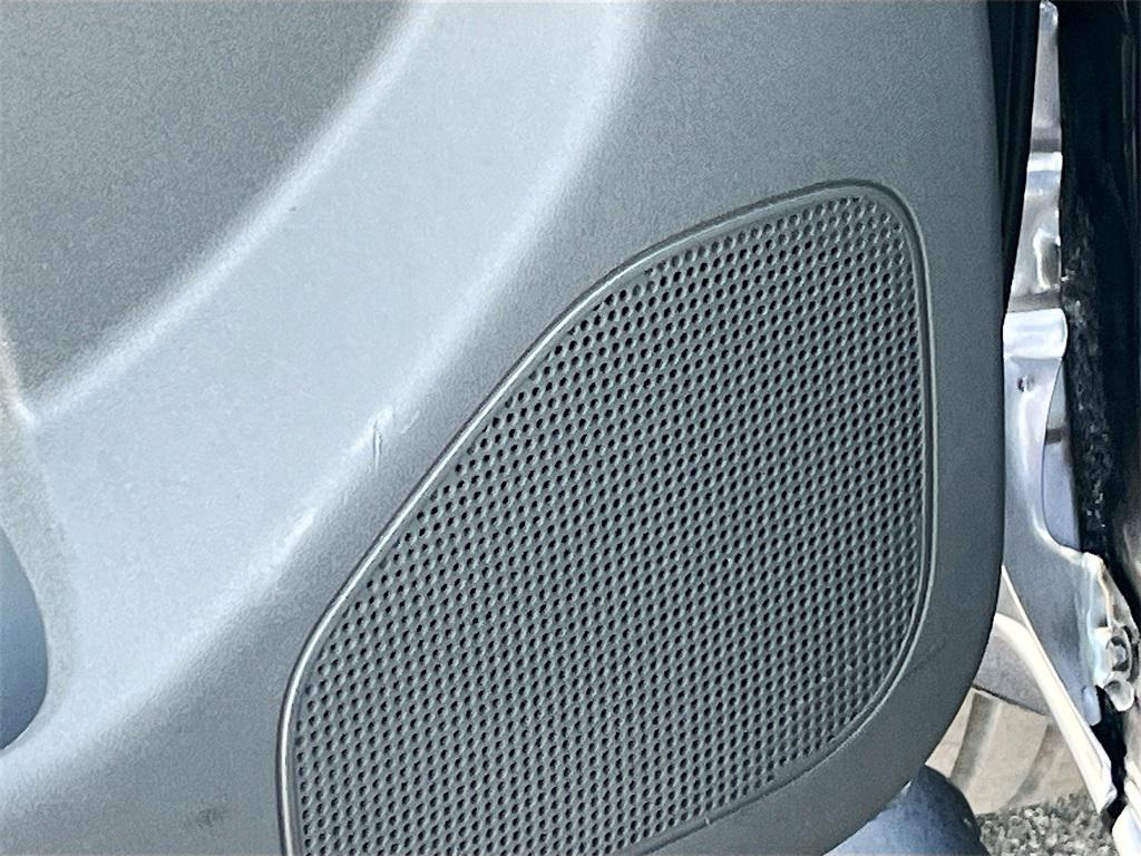 used 2021 Nissan Frontier car, priced at $19,800