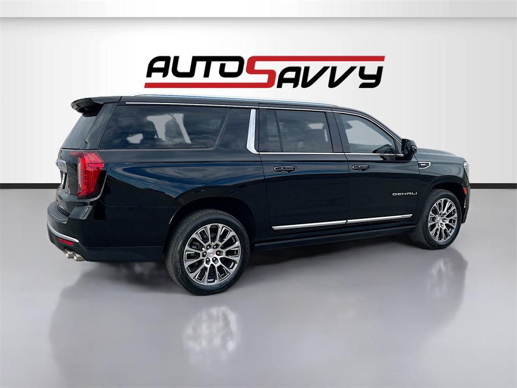 used 2022 GMC Yukon XL car, priced at $52,200