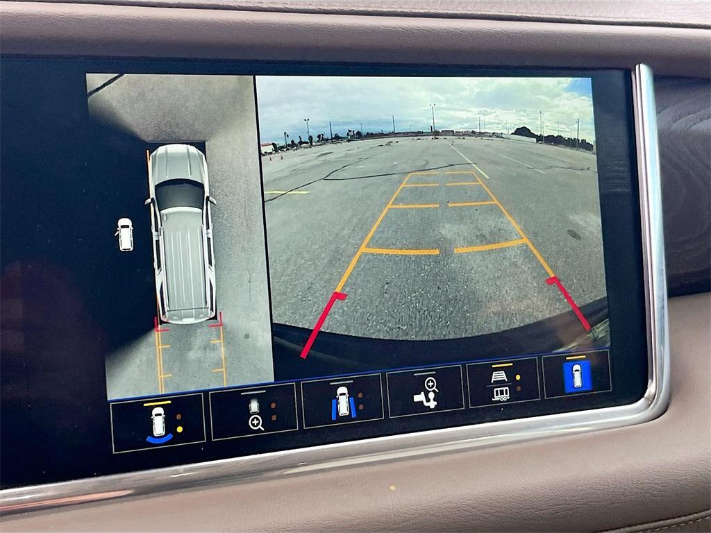 used 2022 GMC Yukon XL car, priced at $52,200