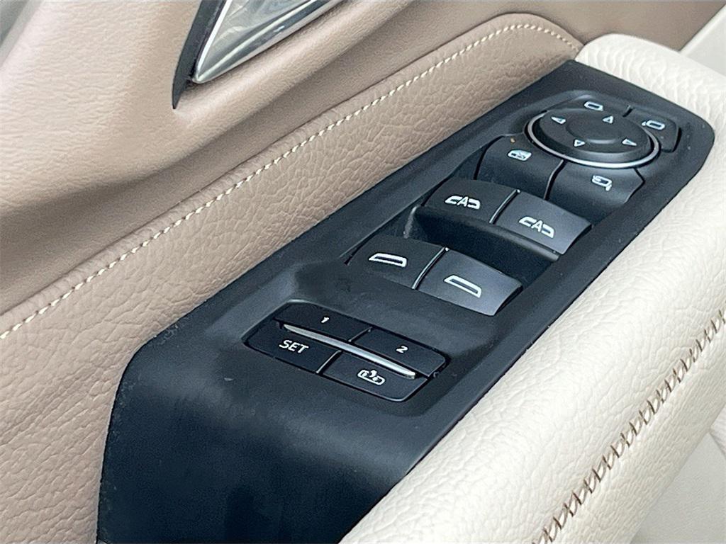 used 2022 GMC Yukon XL car, priced at $52,200