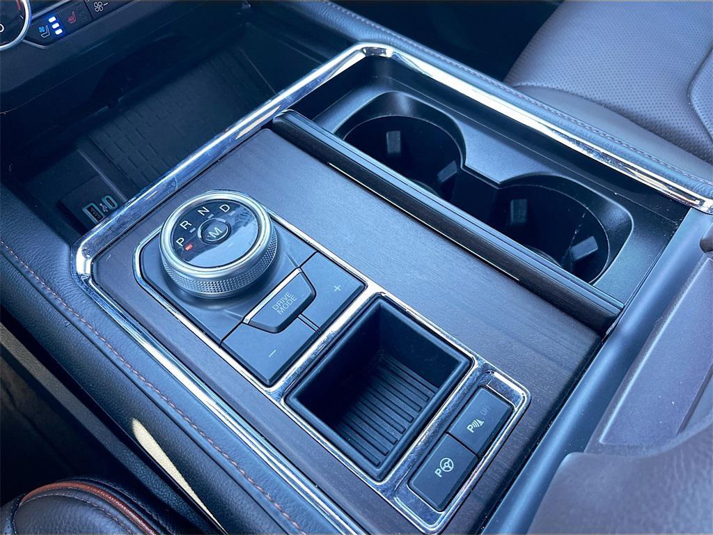 used 2021 Ford Expedition car, priced at $40,400