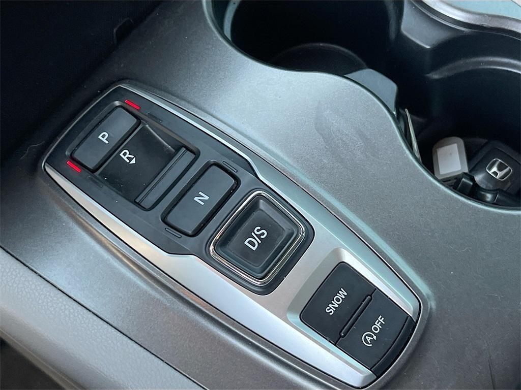used 2022 Honda Pilot car, priced at $25,900