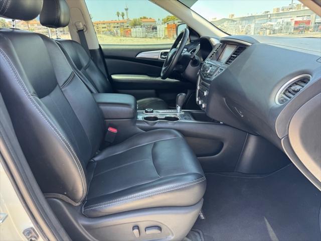 used 2020 Nissan Pathfinder car, priced at $19,000
