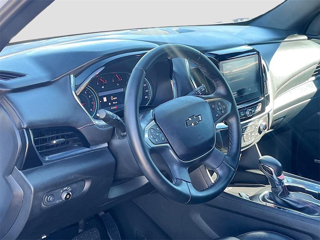 used 2023 Chevrolet Traverse car, priced at $29,300