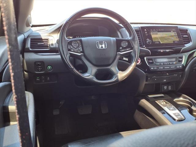 used 2020 Honda Pilot car, priced at $25,000