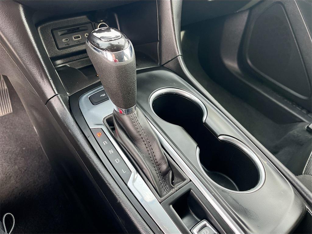 used 2020 Chevrolet Equinox car, priced at $17,000