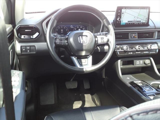 used 2025 Honda Pilot car, priced at $42,200