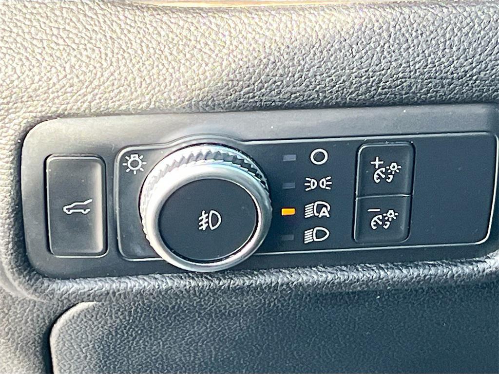 used 2022 Ford Explorer car, priced at $23,800