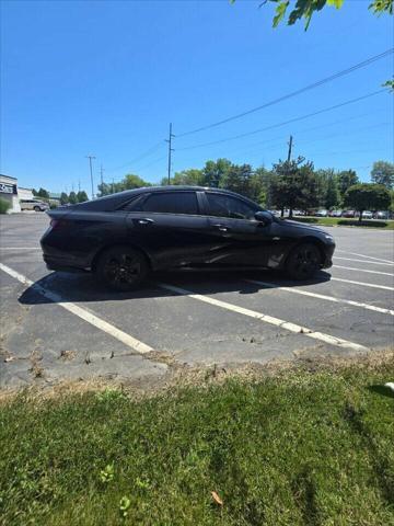 used 2022 Hyundai Elantra car, priced at $17,995