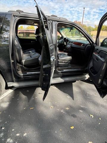 used 2013 Chevrolet Avalanche car, priced at $15,500