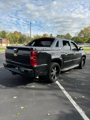 used 2013 Chevrolet Avalanche car, priced at $15,500