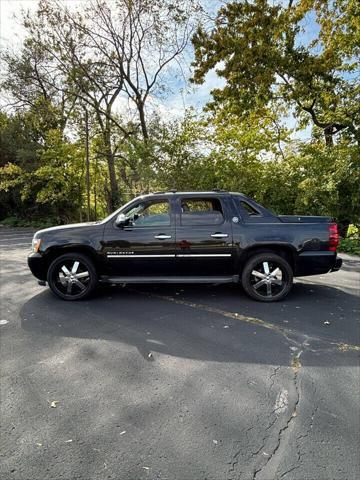 used 2013 Chevrolet Avalanche car, priced at $15,500