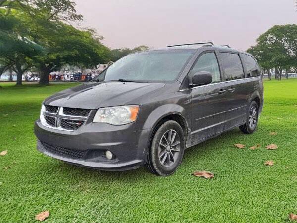 used 2017 Dodge Grand Caravan car, priced at $9,999