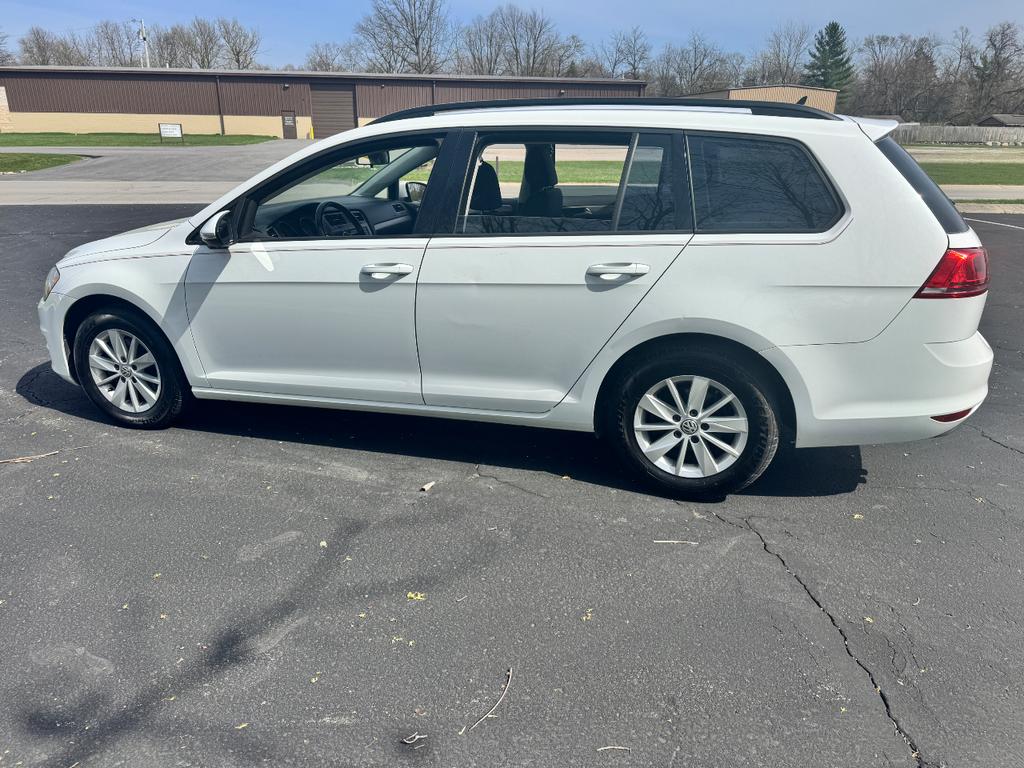 used 2016 Volkswagen Golf SportWagen car, priced at $9,999