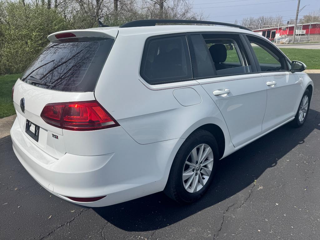 used 2016 Volkswagen Golf SportWagen car, priced at $9,999
