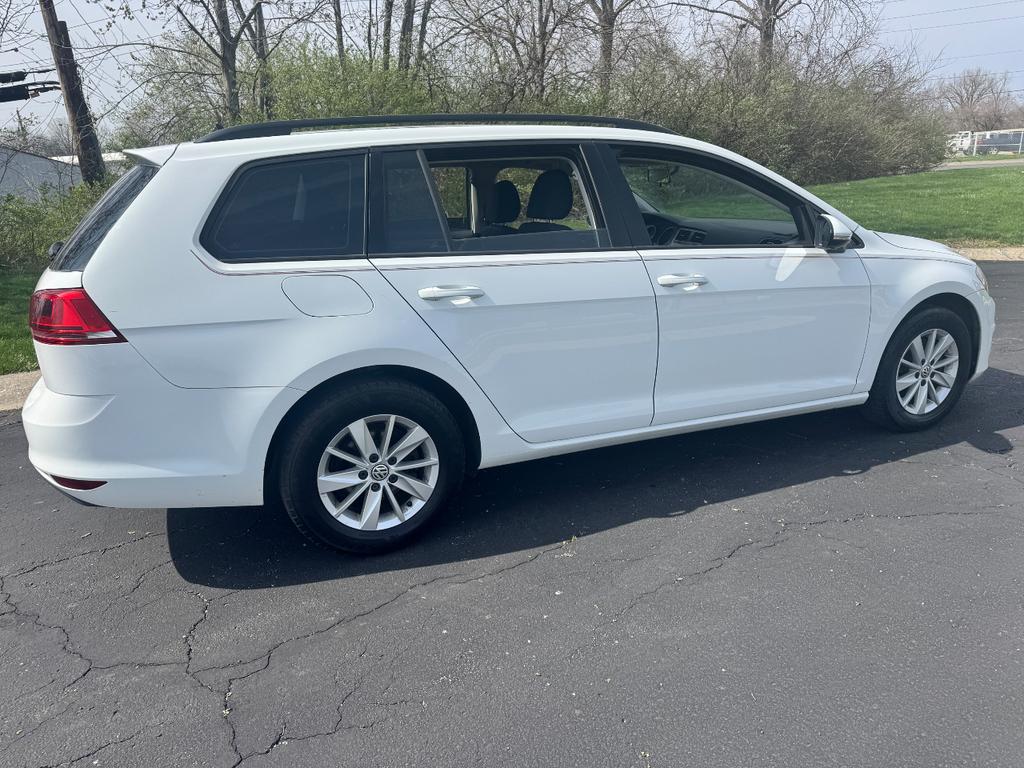 used 2016 Volkswagen Golf SportWagen car, priced at $9,999