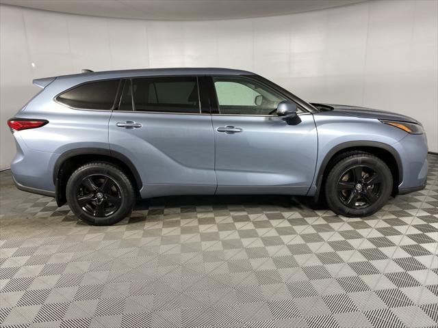 used 2022 Toyota Highlander car, priced at $33,935