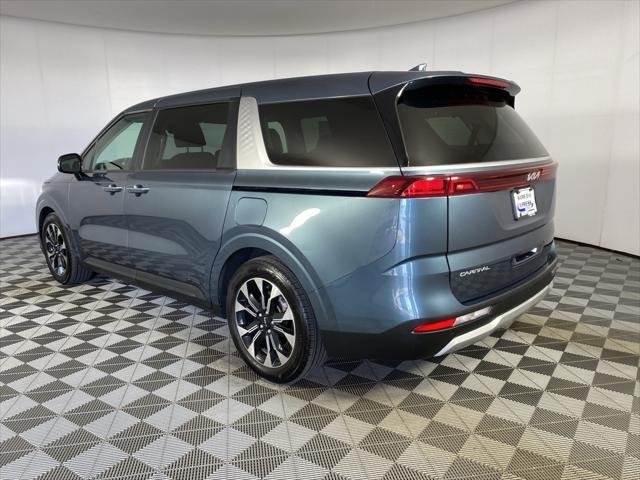 used 2023 Kia Carnival car, priced at $38,908