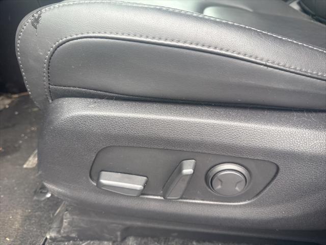 used 2023 Kia Carnival car, priced at $38,908