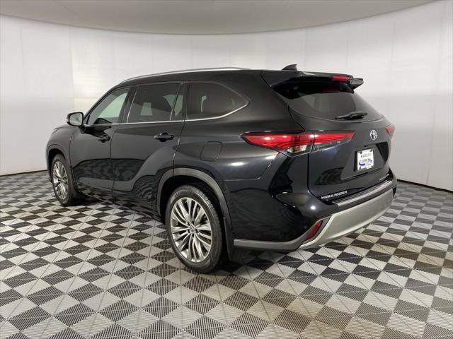 used 2021 Toyota Highlander car, priced at $39,432