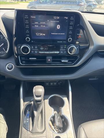 used 2021 Toyota Highlander car, priced at $35,546