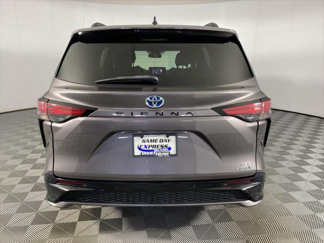 used 2021 Toyota Sienna car, priced at $39,571