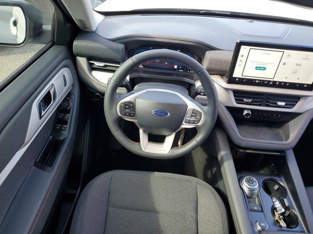 new 2025 Ford Explorer car, priced at $40,842