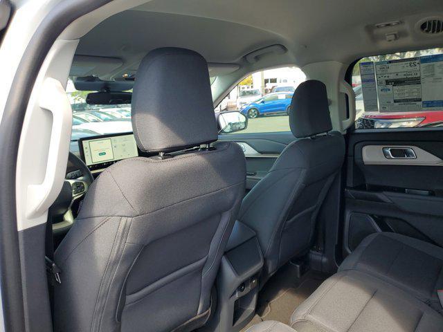 new 2025 Ford Explorer car, priced at $40,842