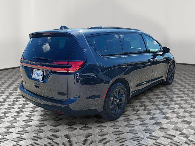 used 2021 Chrysler Pacifica car, priced at $23,200