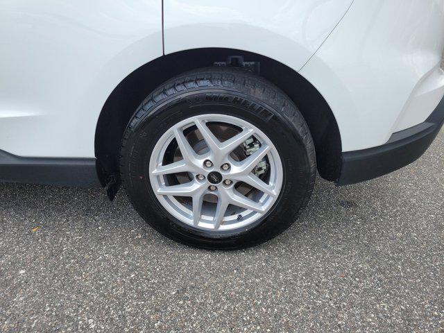 used 2024 Ford Edge car, priced at $24,400