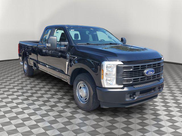 new 2025 Ford F-250 car, priced at $62,220