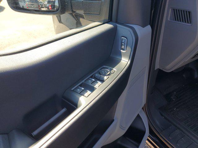 new 2025 Ford F-250 car, priced at $62,220