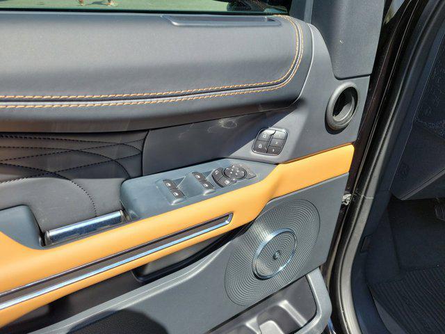 used 2023 Ford Expedition car, priced at $55,604