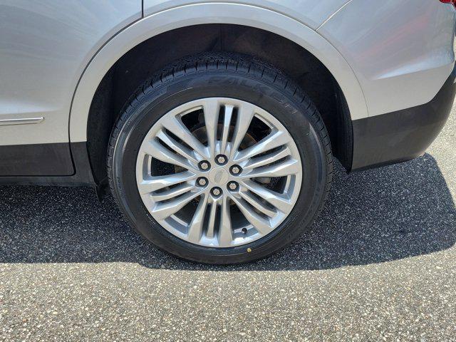 used 2019 Cadillac XT5 car, priced at $15,500