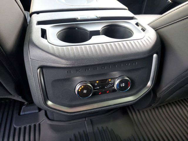 new 2025 Ford Expedition car, priced at $84,309