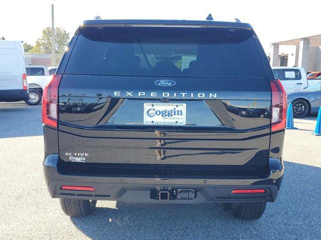 new 2025 Ford Expedition car, priced at $71,844
