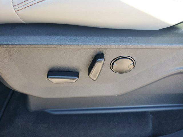 new 2025 Ford Expedition car, priced at $71,844