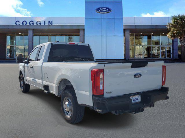 new 2025 Ford F-250 car, priced at $57,053