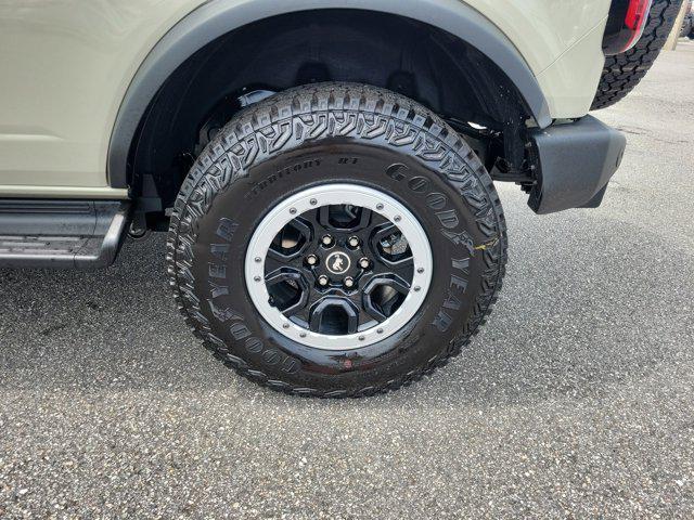 new 2025 Ford Bronco car, priced at $60,026