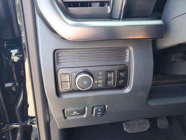 new 2025 Ford F-250 car, priced at $91,630