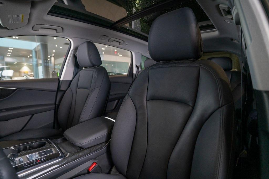 used 2022 Audi Q7 car, priced at $38,770